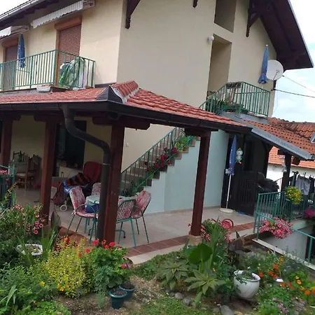 Dalmatinka Guest house *